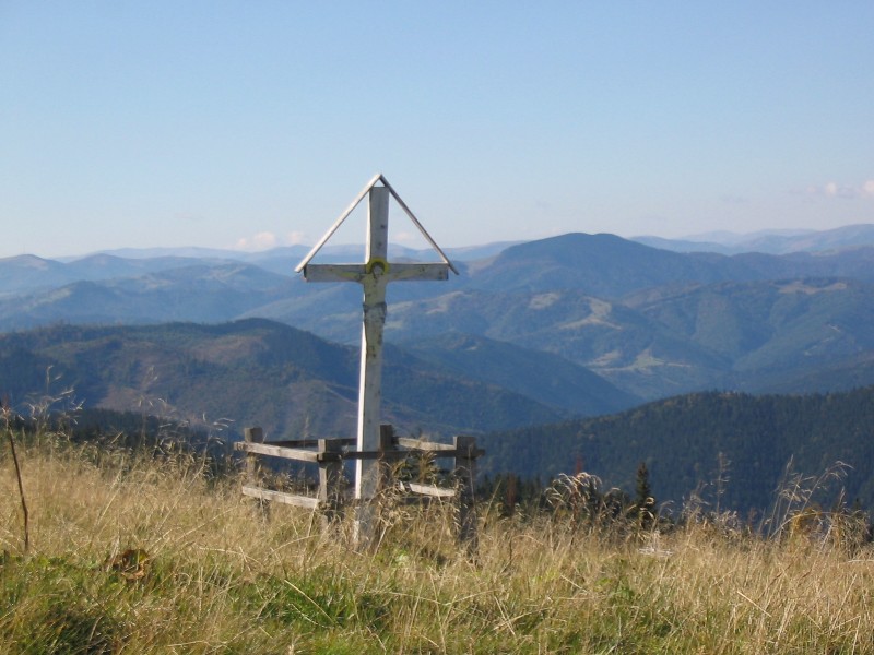 plechový Kristus nad Horami